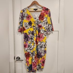 Short dress. Bodycon. Bright